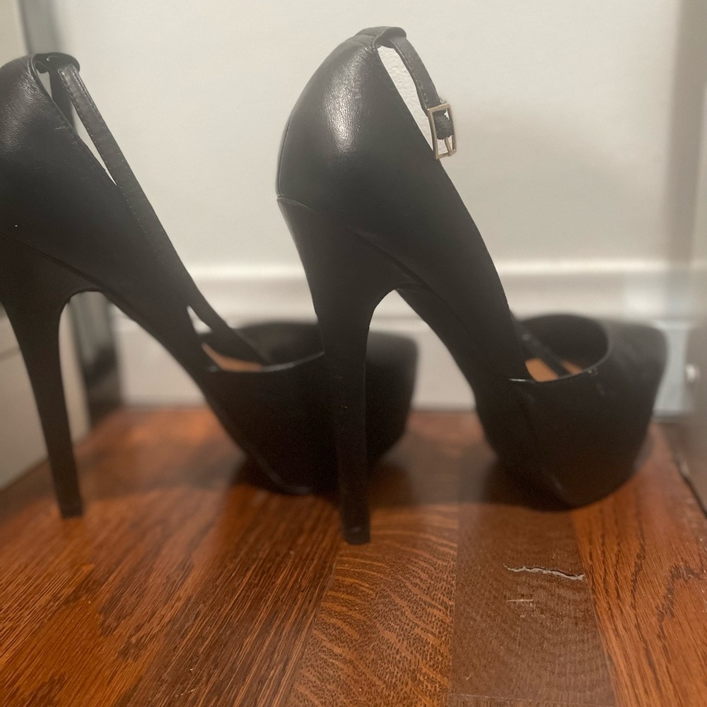 Steve Madden Black Platform Heels